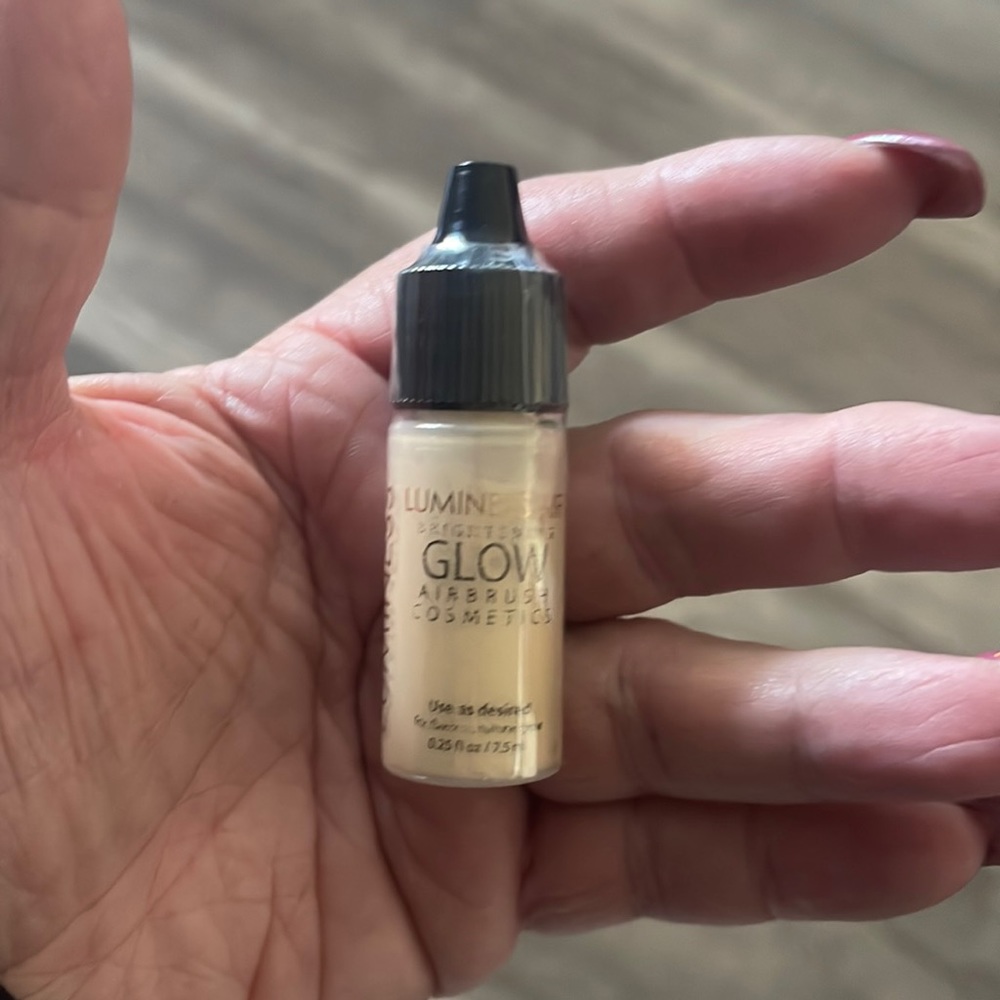 Luminess Air Glow New & Sealed